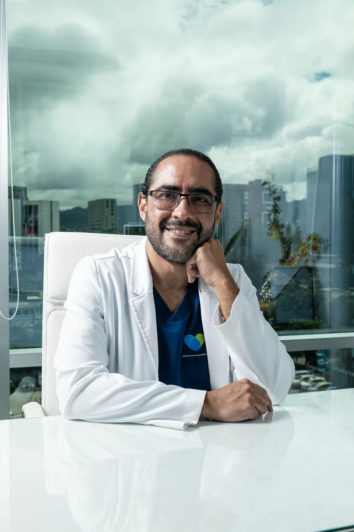 Dr. Herbert Maradiaga